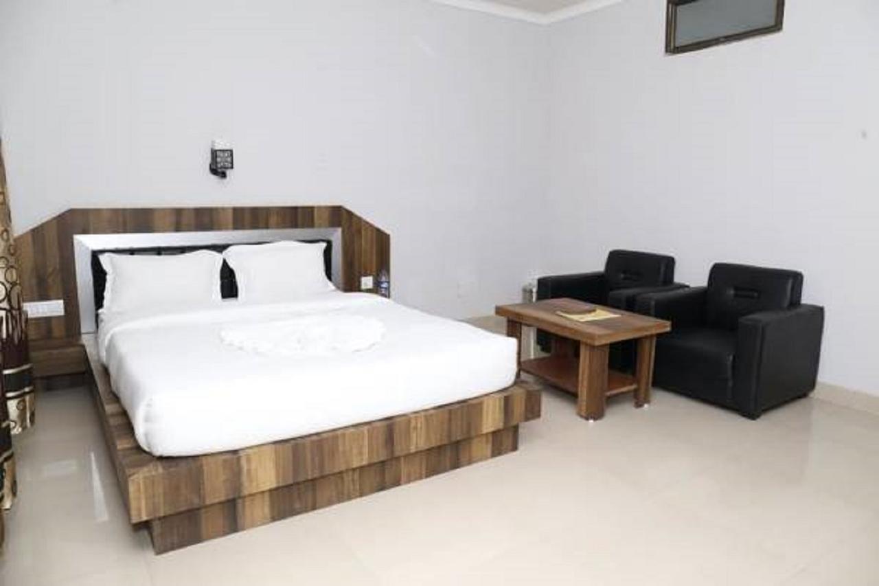 Hotel Europa Inn Dimāpur Exteriör bild